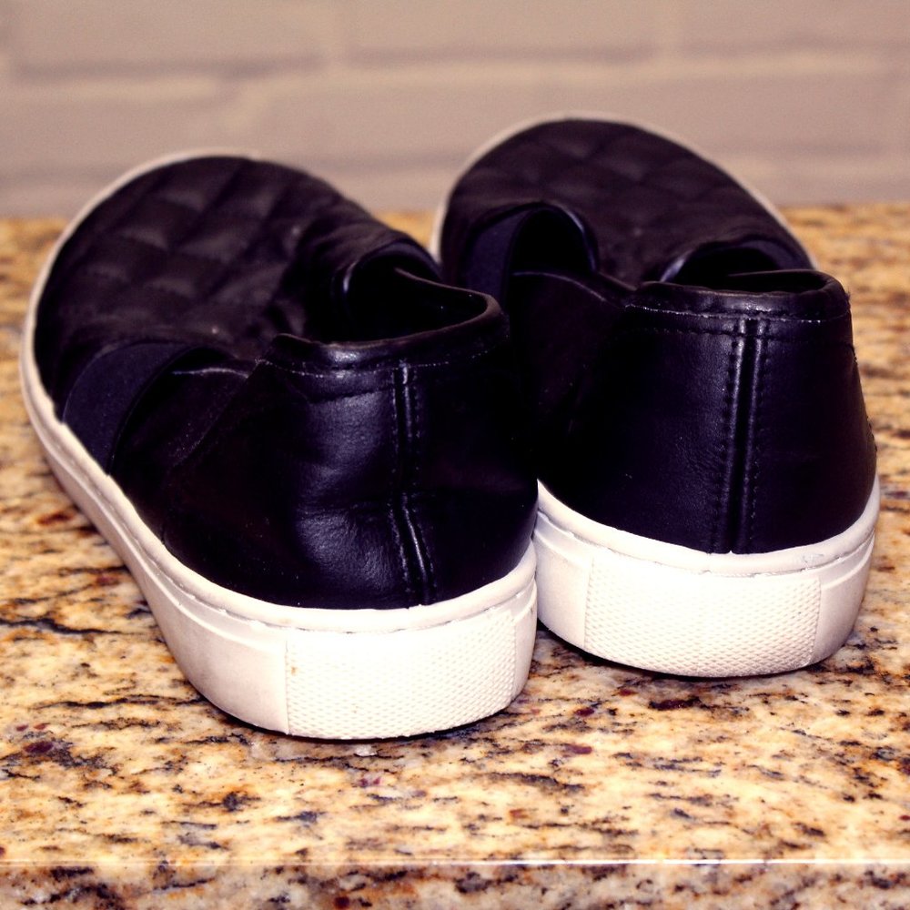 Cute Errand Sneaker